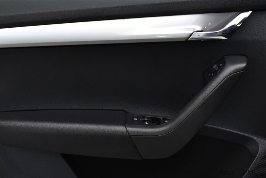 Фото SKODA Octavia III Рестайлинг с пробегом | №9