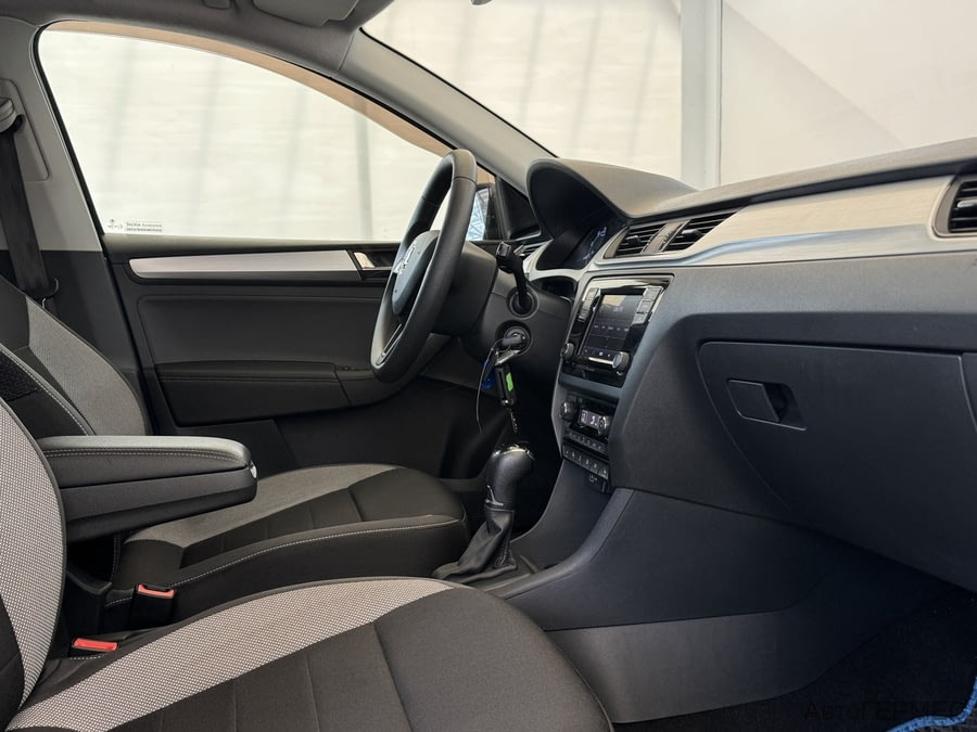 Фото SKODA Rapid I Рестайлинг с пробегом | №12 Фото SKODA Rapid I Рестайлинг с пробегом | №12