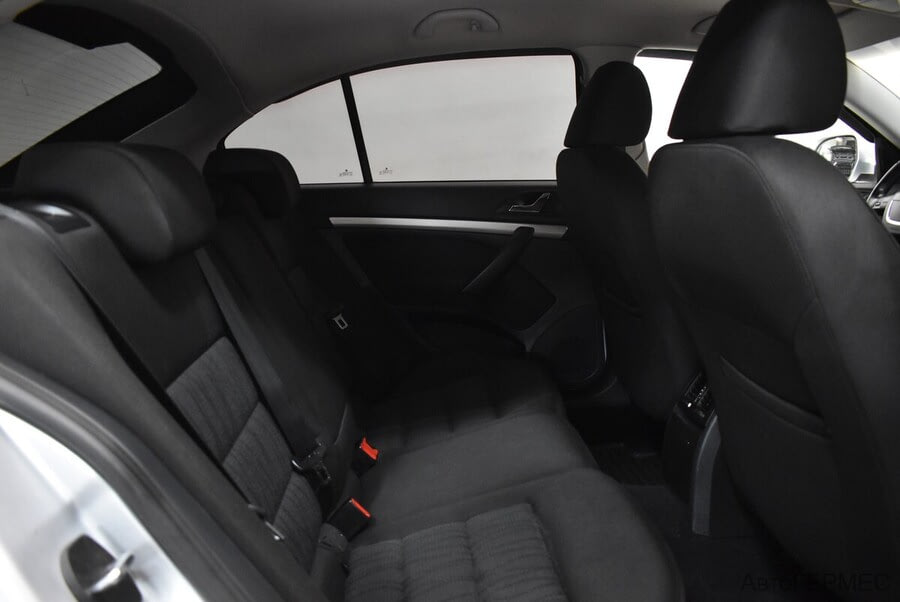 Фото SKODA Octavia II Рестайлинг с пробегом | №11 Фото SKODA Octavia II Рестайлинг с пробегом | №11