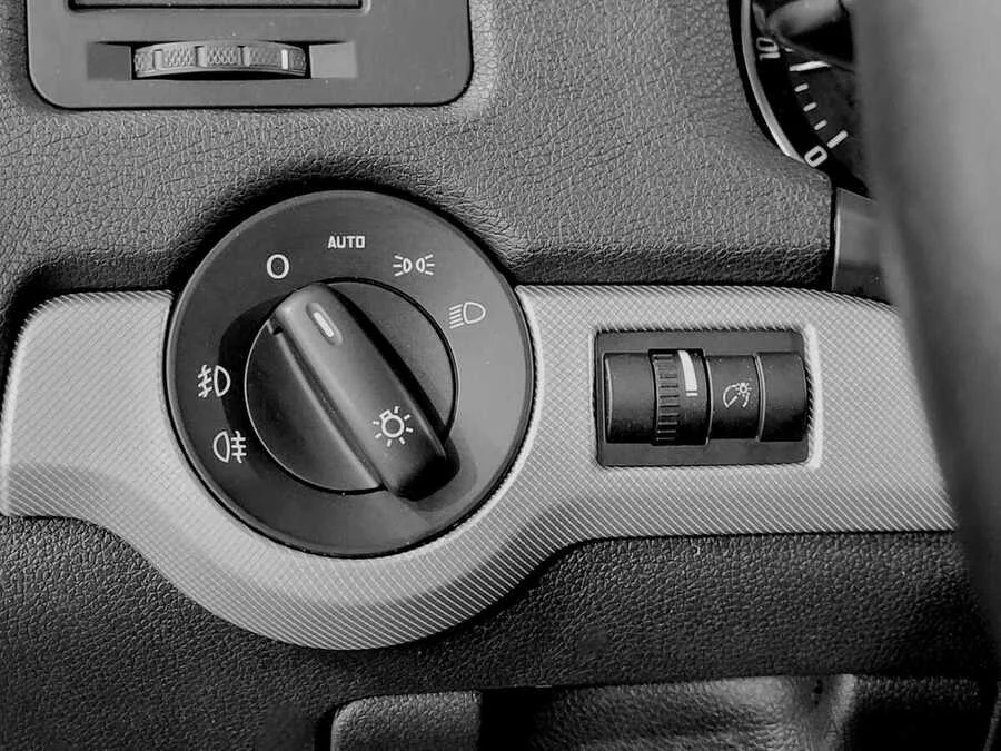 Фото SKODA Octavia II Рестайлинг с пробегом | №8 Фото SKODA Octavia II Рестайлинг с пробегом | №8