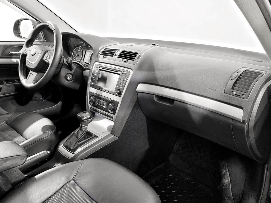 Фото SKODA Octavia II Рестайлинг с пробегом | №11 Фото SKODA Octavia II Рестайлинг с пробегом | №11