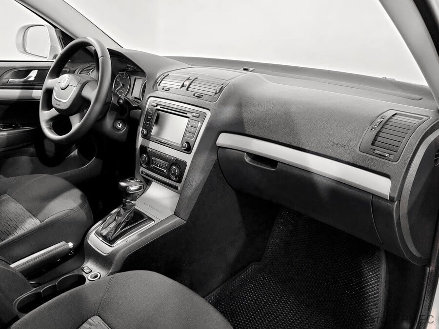 Фото SKODA Octavia II Рестайлинг с пробегом | №11