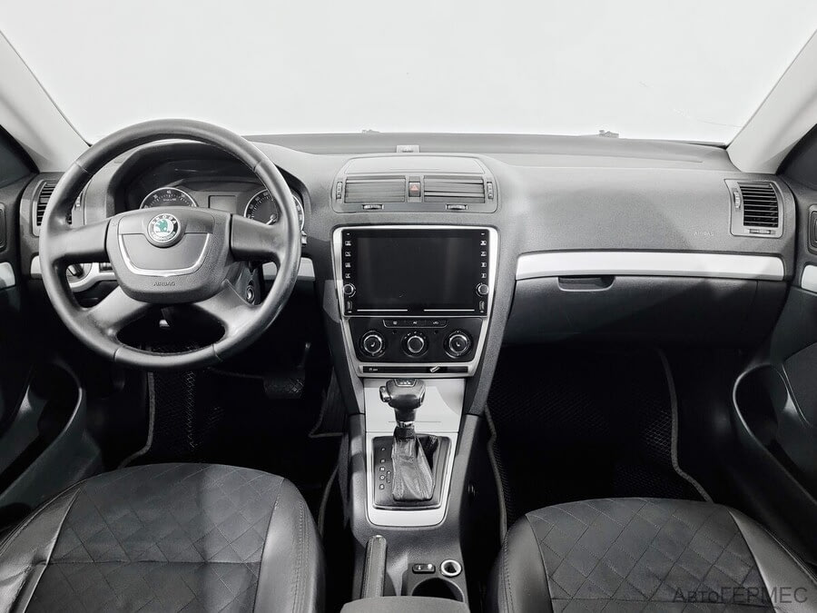 Фото SKODA Octavia II Рестайлинг с пробегом | №5 Фото SKODA Octavia II Рестайлинг с пробегом | №5