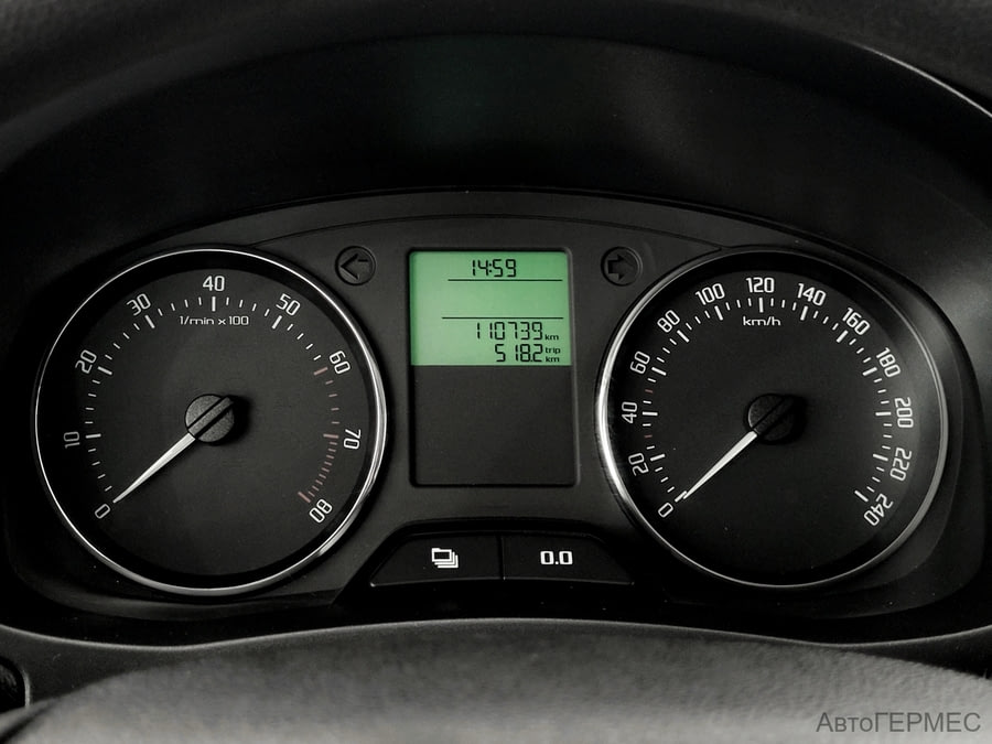 Фото SKODA Fabia II Рестайлинг с пробегом | №6