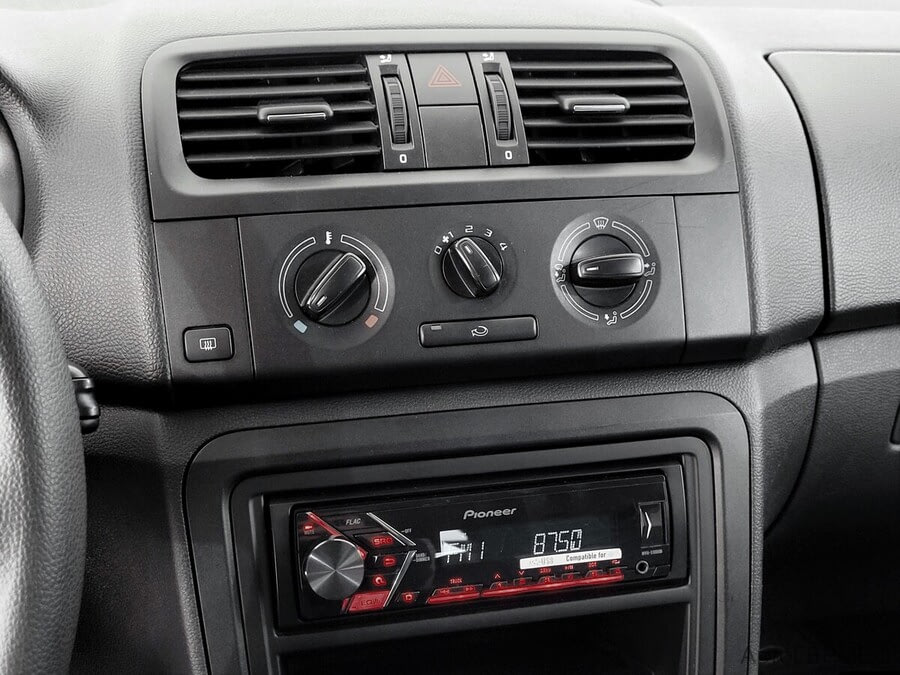 Фото SKODA Fabia II Рестайлинг с пробегом | №7