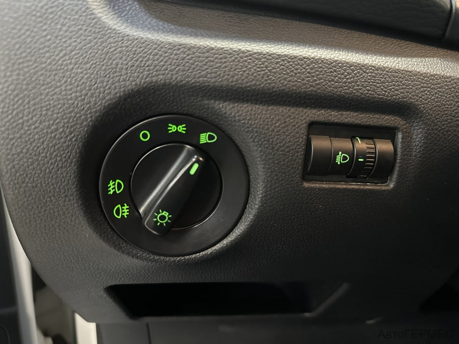 Фото SKODA Fabia II Рестайлинг с пробегом | №9