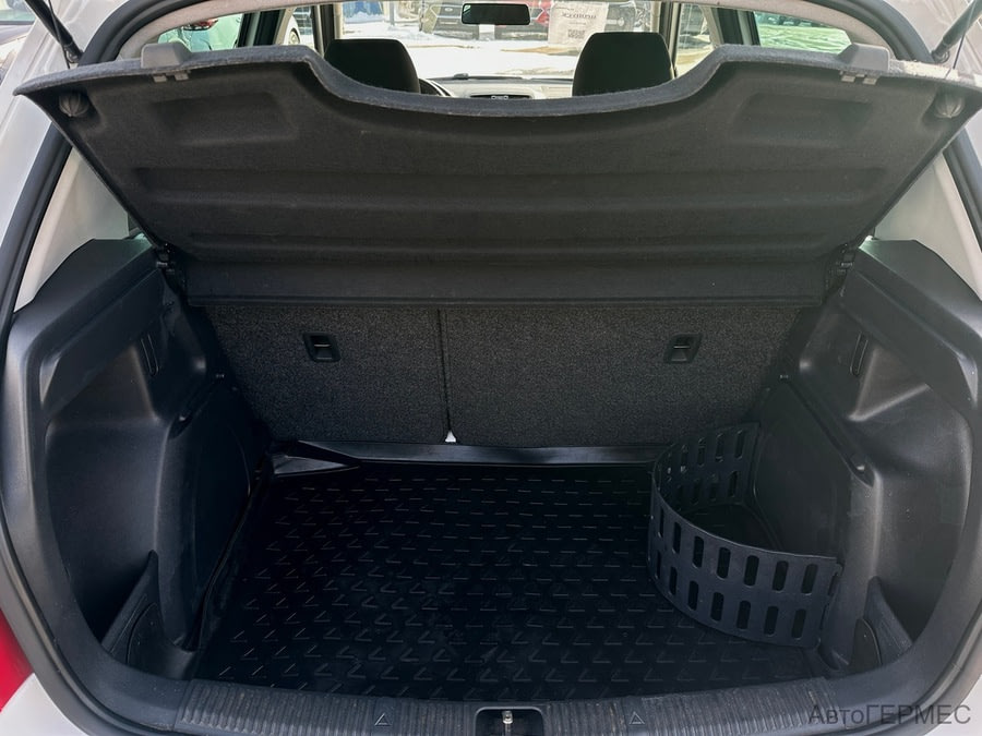 Фото SKODA Fabia II Рестайлинг с пробегом | №14