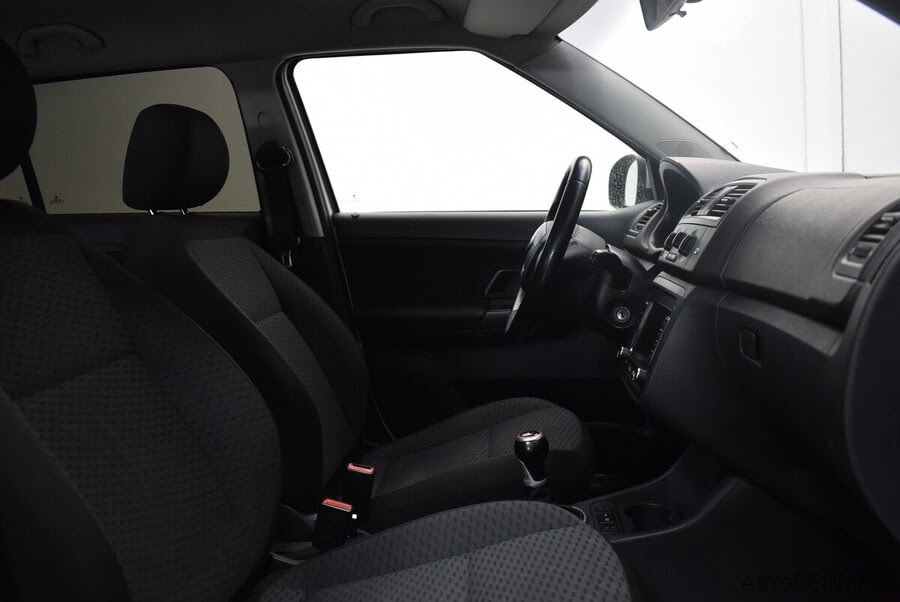 Фото SKODA Fabia II Рестайлинг с пробегом | №13 Фото SKODA Fabia II Рестайлинг с пробегом | №13