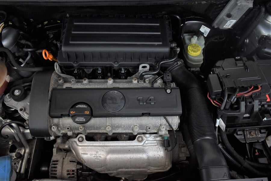 Фото SKODA Fabia II Рестайлинг с пробегом | №16 Фото SKODA Fabia II Рестайлинг с пробегом | №16