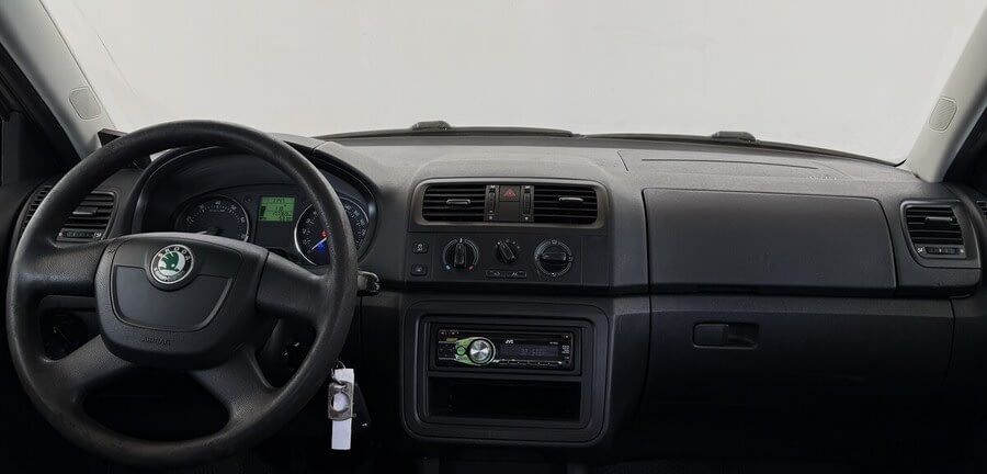 Фото SKODA Fabia II Рестайлинг с пробегом | №5 Фото SKODA Fabia II Рестайлинг с пробегом | №5