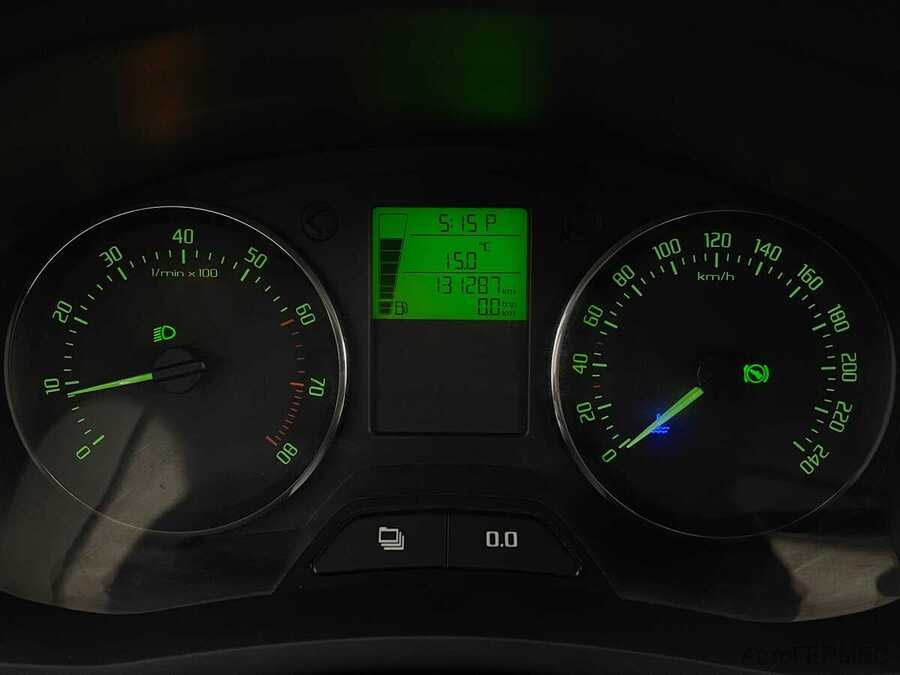 Фото SKODA Fabia II Рестайлинг с пробегом | №6 Фото SKODA Fabia II Рестайлинг с пробегом | №6