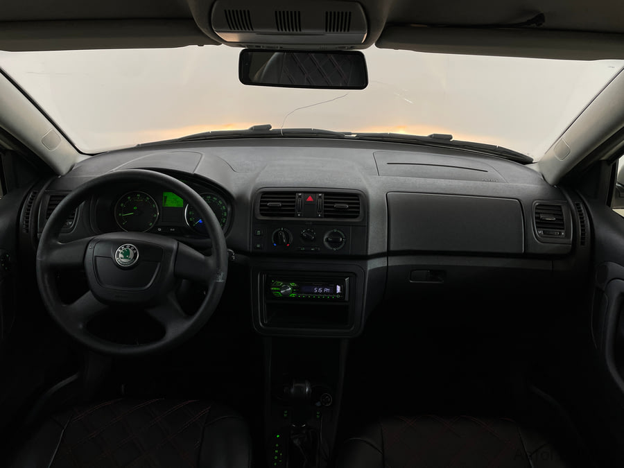 Фото SKODA Fabia II Рестайлинг с пробегом | №5 Фото SKODA Fabia II Рестайлинг с пробегом | №5