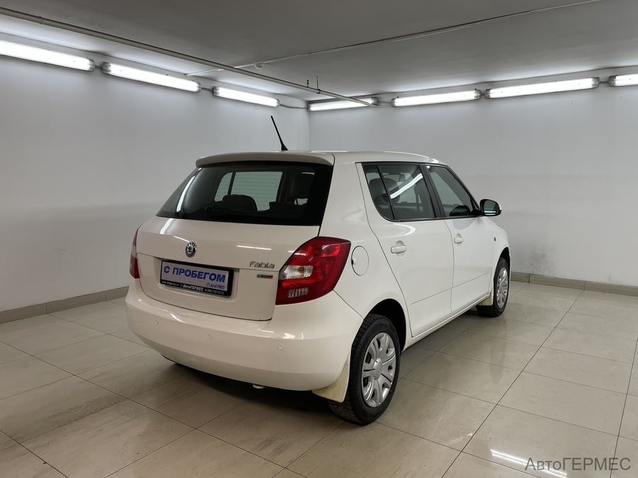 Фото SKODA Fabia II Рестайлинг с пробегом | №4 Фото SKODA Fabia II Рестайлинг с пробегом | №4