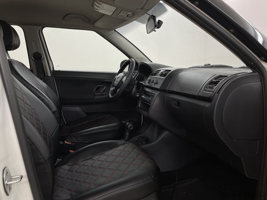 Фото SKODA Fabia II Рестайлинг с пробегом | №9 Фото SKODA Fabia II Рестайлинг с пробегом | №9