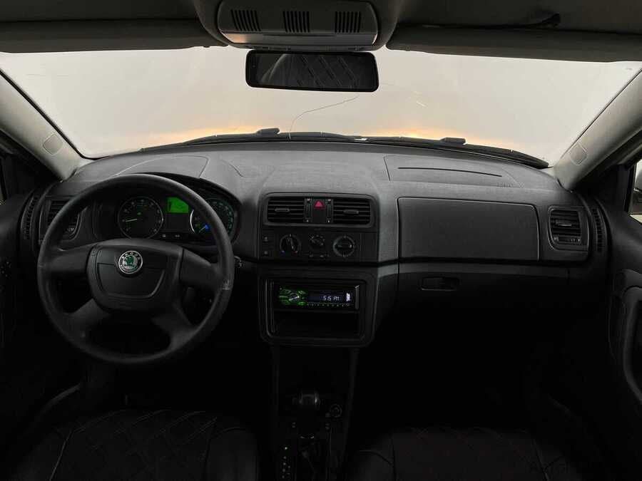 Фото SKODA Fabia II Рестайлинг с пробегом | №5 Фото SKODA Fabia II Рестайлинг с пробегом | №5