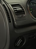Фото SKODA Fabia II Рестайлинг с пробегом | №8