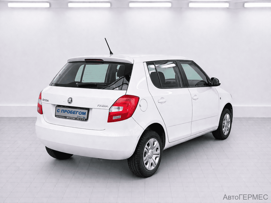 Фото SKODA Fabia II Рестайлинг с пробегом | №4