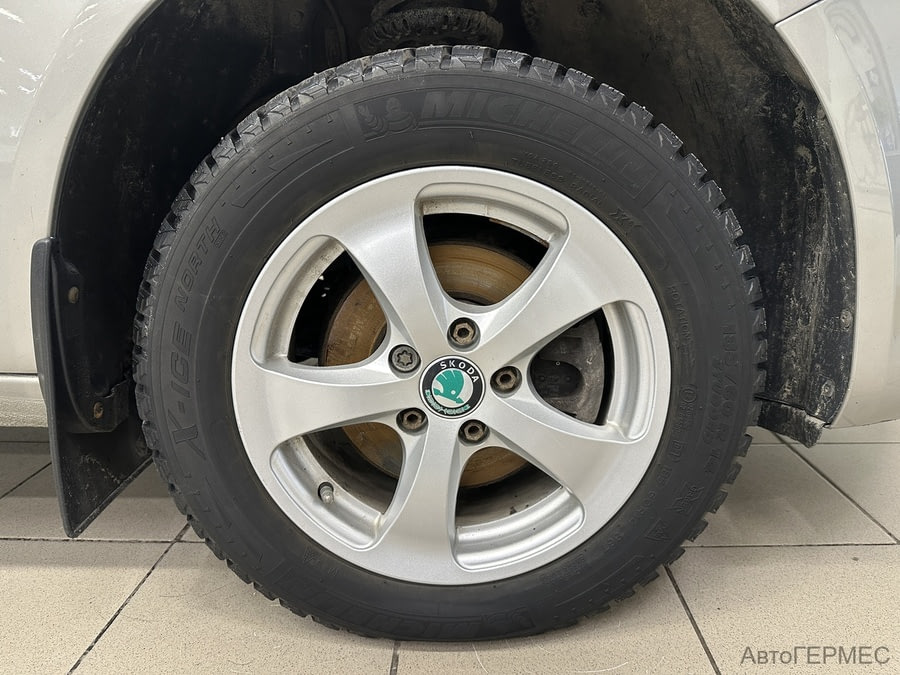 Фото SKODA Fabia II Рестайлинг с пробегом | №15