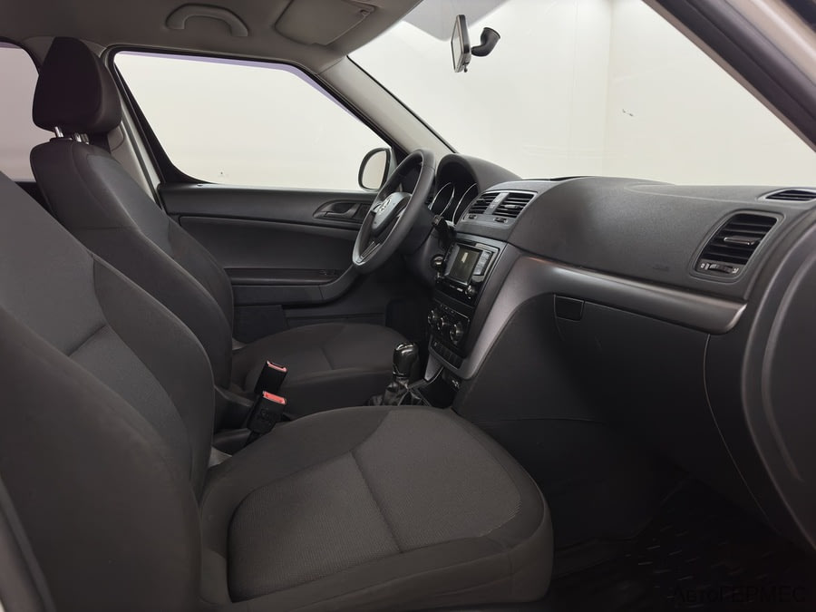 Фото SKODA Yeti I Рестайлинг с пробегом | №9