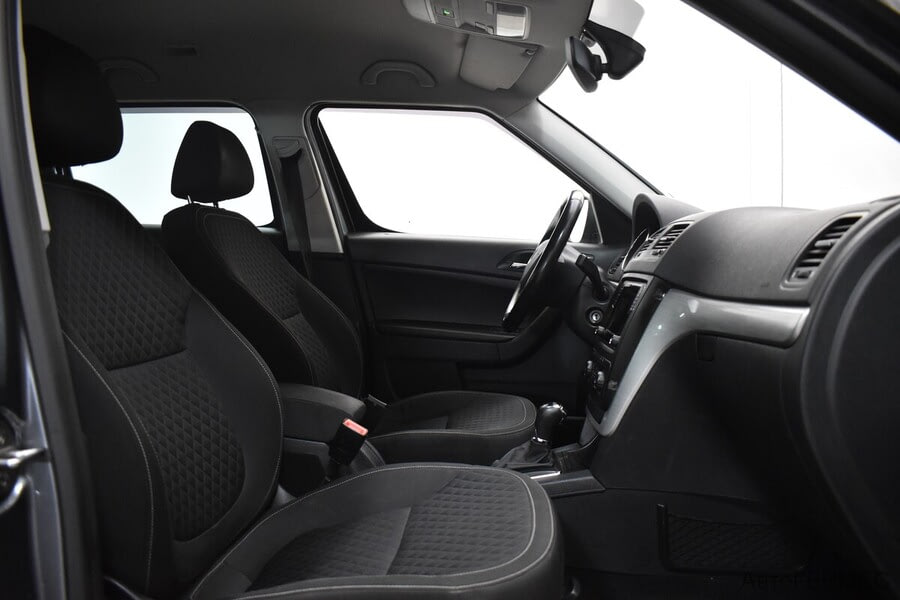 Фото SKODA Yeti I Рестайлинг с пробегом | №12