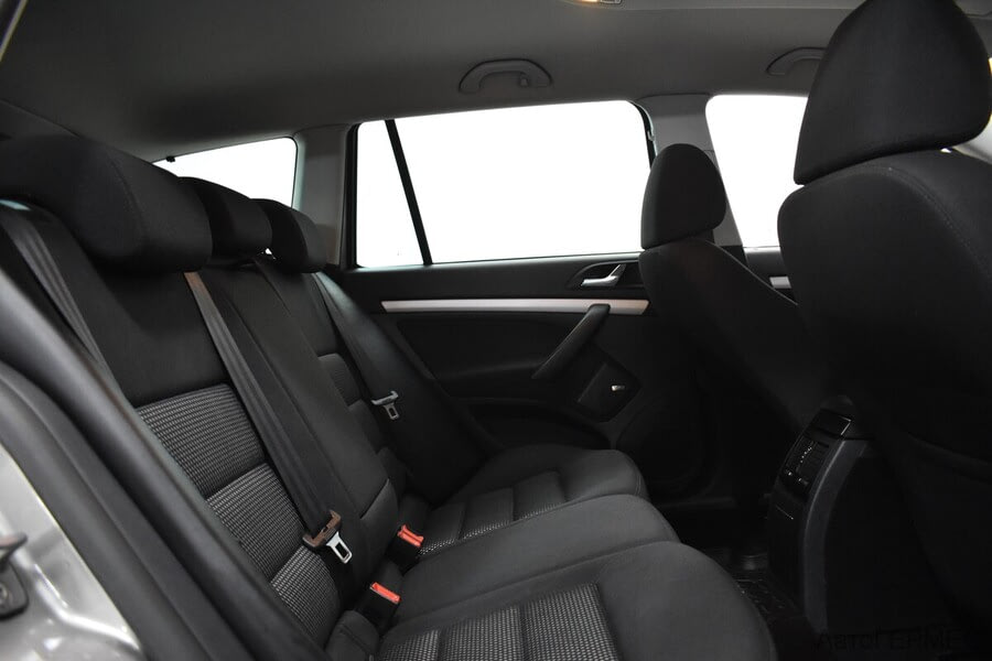 Фото SKODA Octavia II Рестайлинг с пробегом | №13