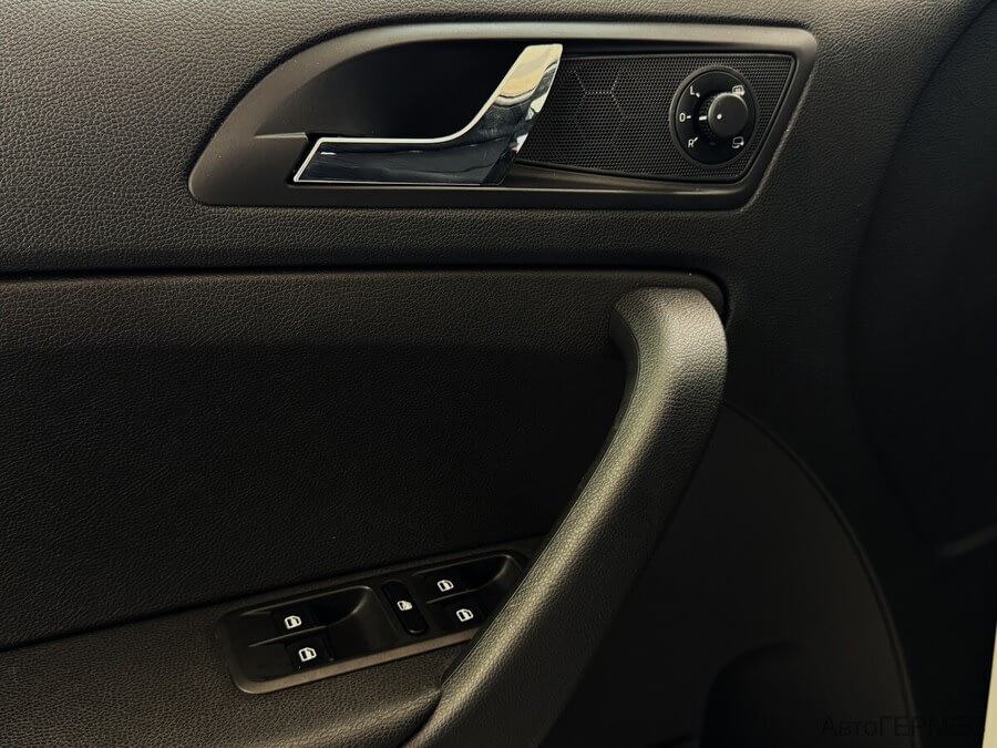 Фото SKODA Yeti I Рестайлинг с пробегом | №11