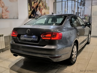 Фото Volkswagen Jetta VI с пробегом