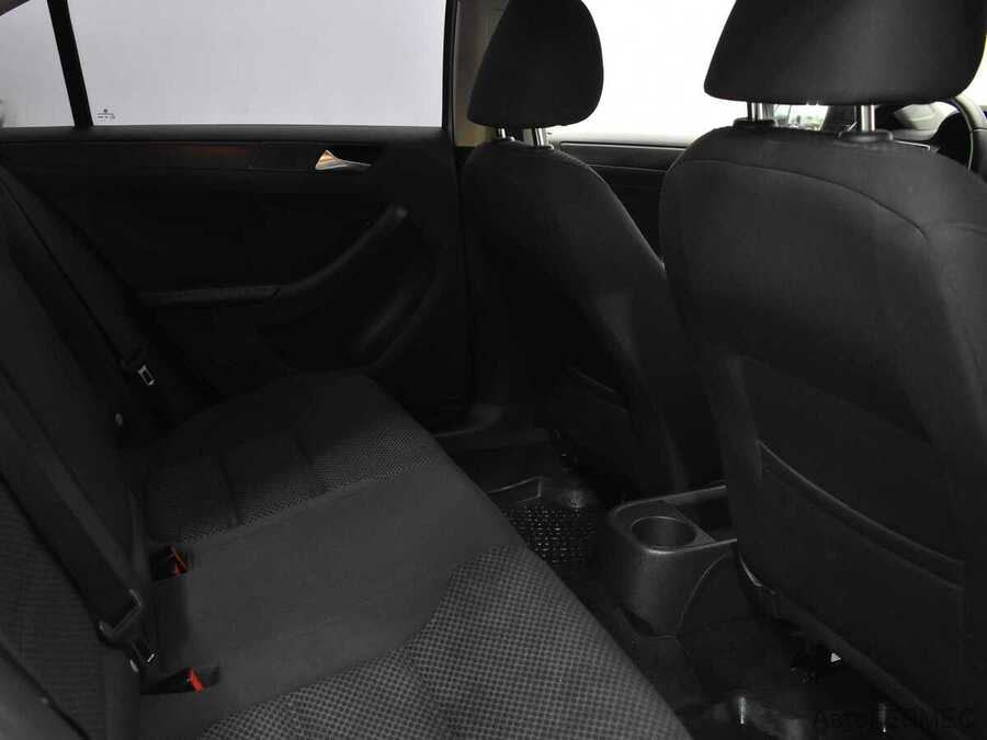 Фото Volkswagen Jetta VI с пробегом | №11 Фото Volkswagen Jetta VI с пробегом | №11