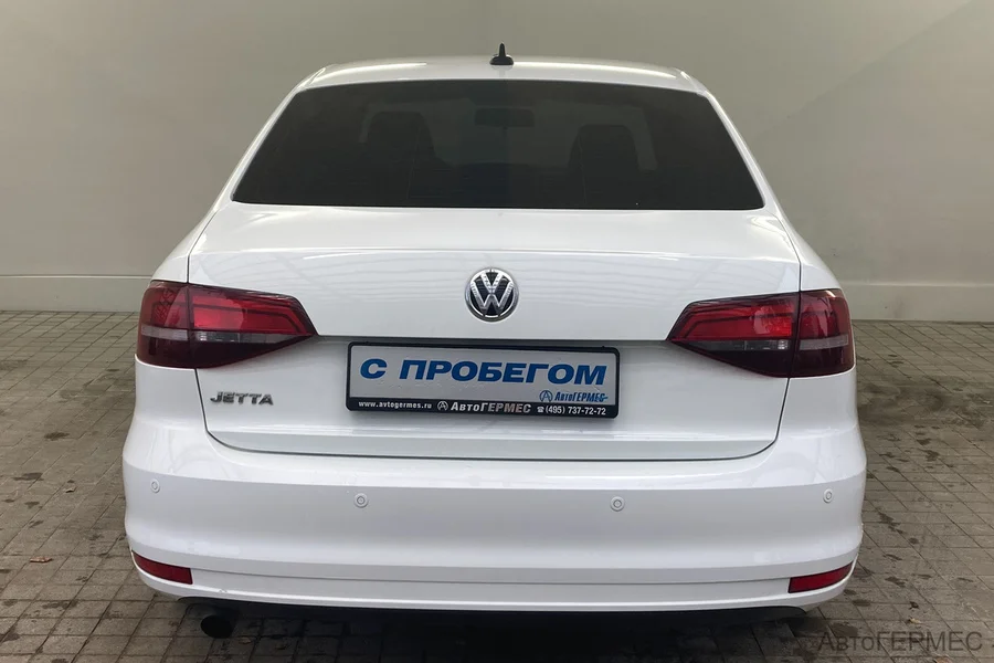 Фото Volkswagen Jetta VI Рестайлинг с пробегом | №3