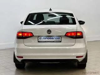 Фото Volkswagen Jetta VI Рестайлинг с пробегом