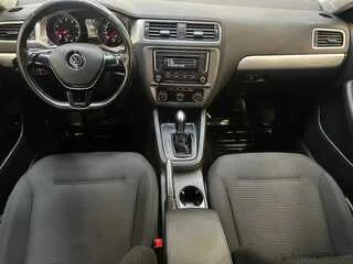 Фото Volkswagen Jetta VI Рестайлинг с пробегом