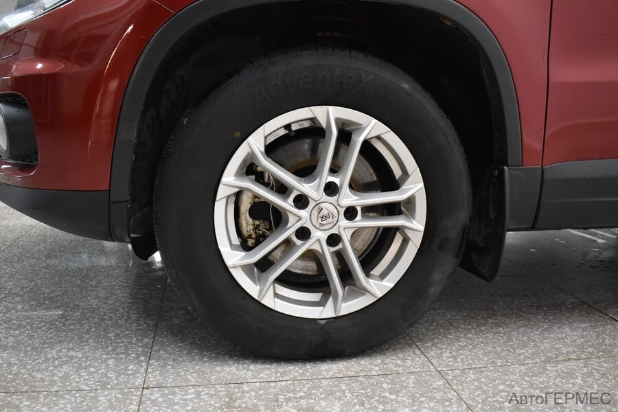 Фото Volkswagen Tiguan I Рестайлинг с пробегом | №16 Фото Volkswagen Tiguan I Рестайлинг с пробегом | №16