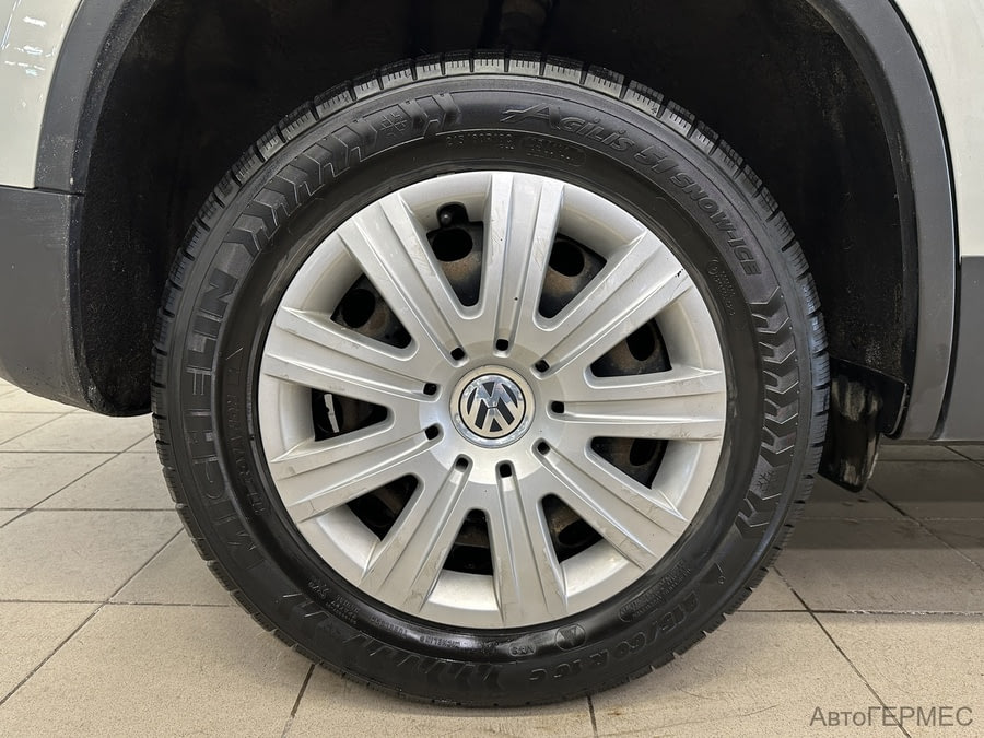 Фото Volkswagen Tiguan I Рестайлинг с пробегом | №15