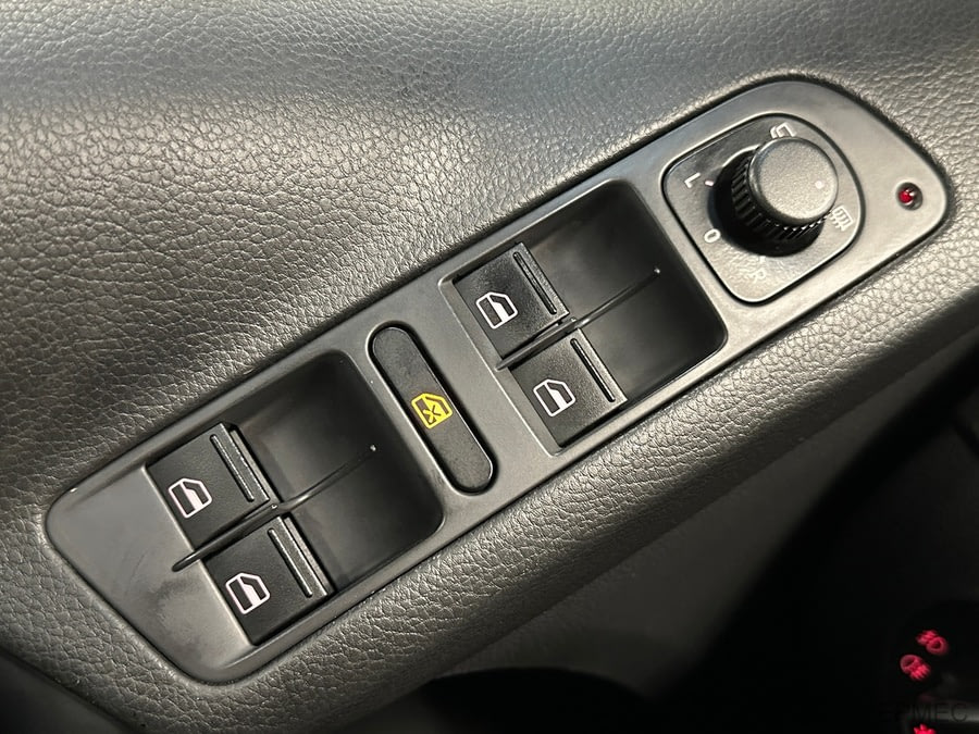 Фото Volkswagen Tiguan I Рестайлинг с пробегом | №10