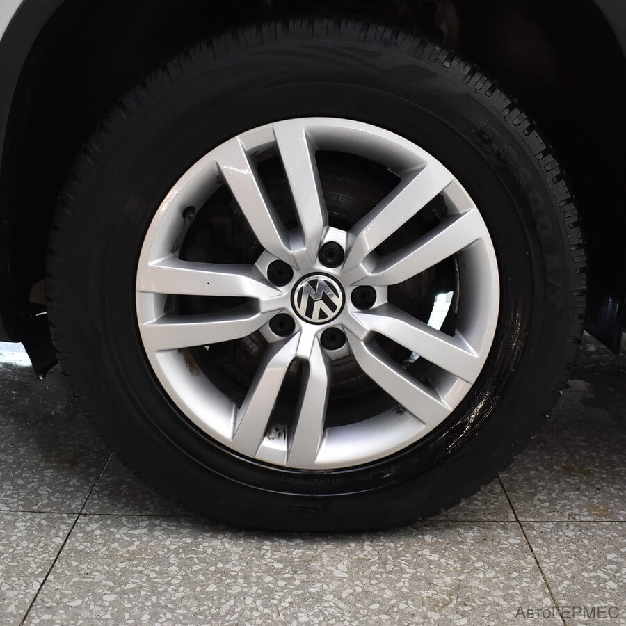 Фото Volkswagen Tiguan I Рестайлинг с пробегом | №16 Фото Volkswagen Tiguan I Рестайлинг с пробегом | №16