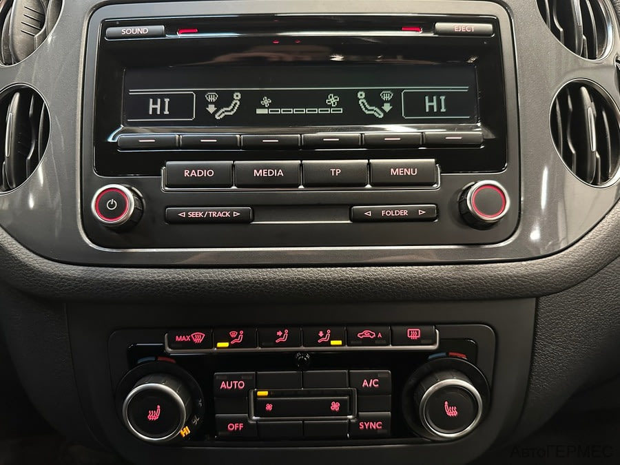 Фото Volkswagen Tiguan I Рестайлинг с пробегом | №7