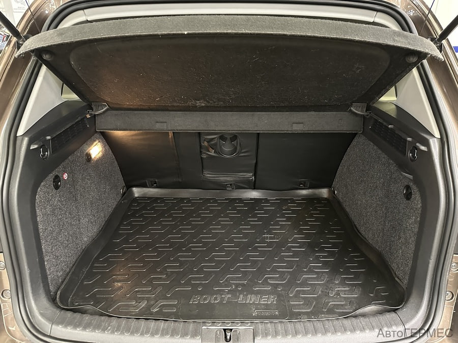 Фото Volkswagen Tiguan I Рестайлинг с пробегом | №13