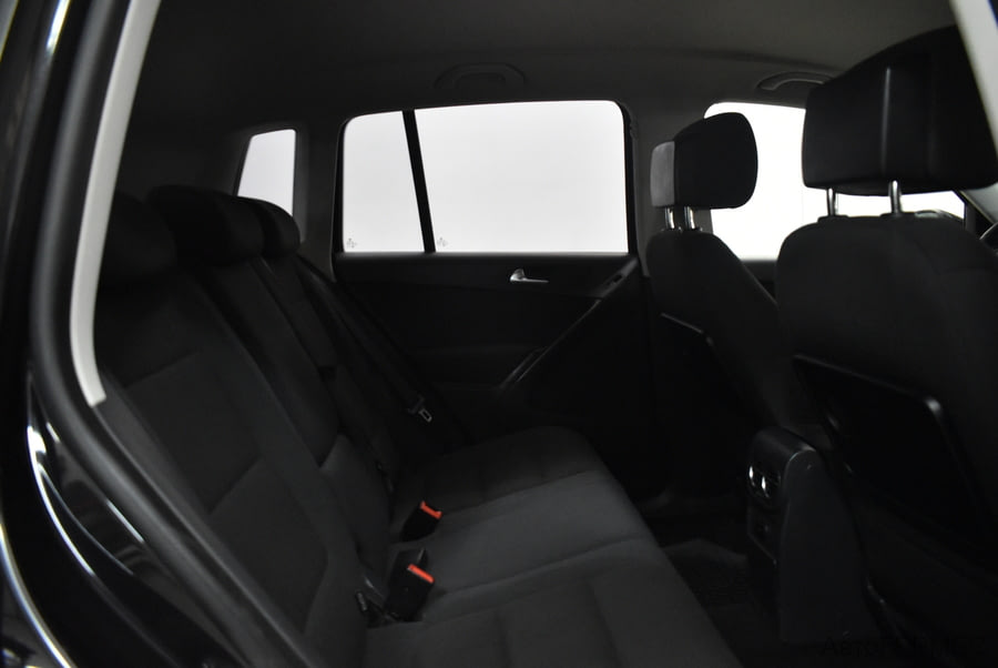 Фото Volkswagen Tiguan I Рестайлинг с пробегом | №11