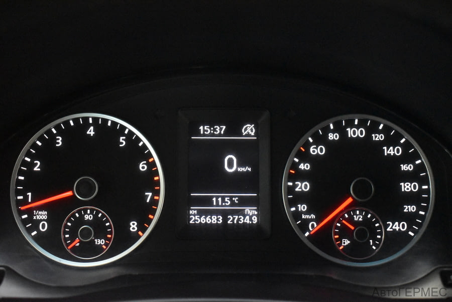 Фото Volkswagen Tiguan I Рестайлинг с пробегом | №6