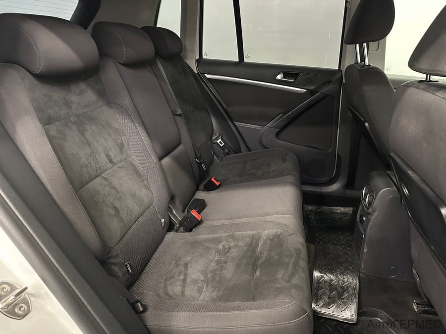 Фото Volkswagen Tiguan I Рестайлинг с пробегом | №11 Фото Volkswagen Tiguan I Рестайлинг с пробегом | №11