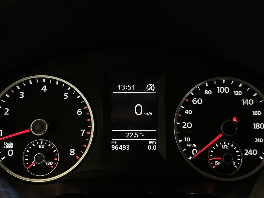 Фото Volkswagen Tiguan I Рестайлинг с пробегом | №6
