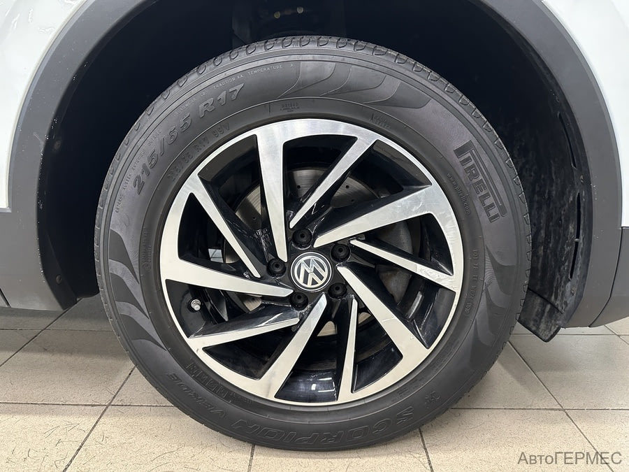 Фото Volkswagen Tiguan II с пробегом | №19 Фото Volkswagen Tiguan II с пробегом | №19