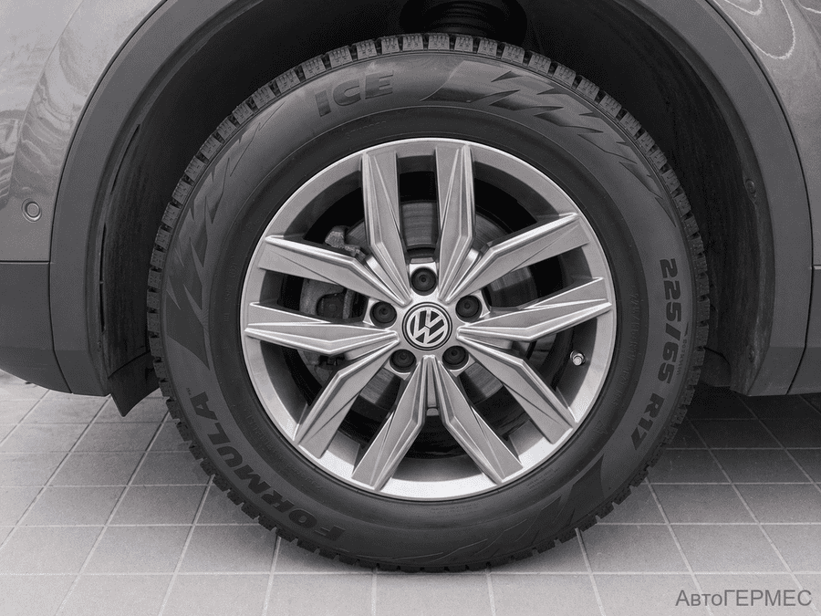 Фото Volkswagen Tiguan II Рестайлинг с пробегом | №20