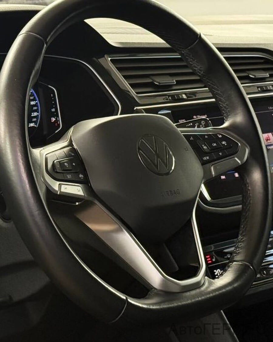 Фото Volkswagen Tiguan II Рестайлинг с пробегом | №13