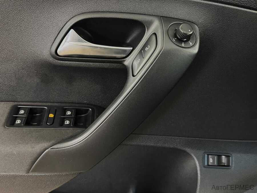 Фото Volkswagen Polo V с пробегом | №10