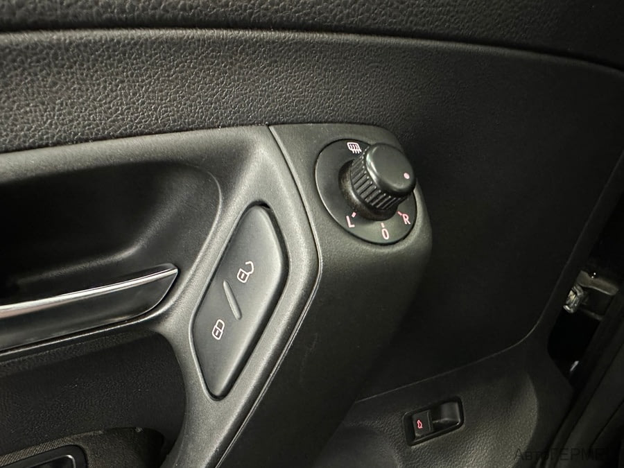 Фото Volkswagen Polo V с пробегом | №10