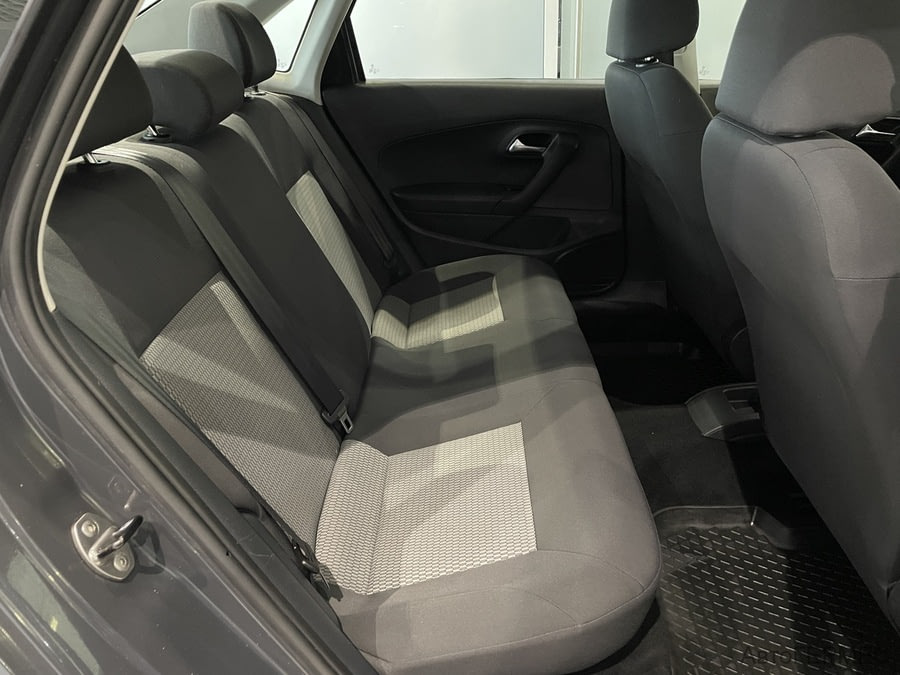 Фото Volkswagen Polo V с пробегом | №11 Фото Volkswagen Polo V с пробегом | №11