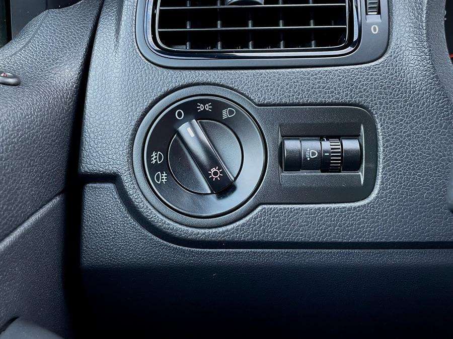 Фото Volkswagen Polo V с пробегом | №9 Фото Volkswagen Polo V с пробегом | №9