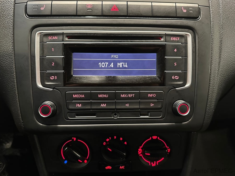 Фото Volkswagen Polo V с пробегом | №6