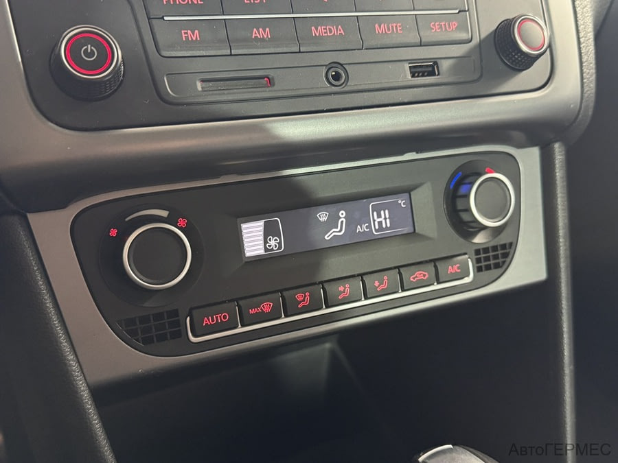 Фото Volkswagen Polo V Рестайлинг с пробегом | №10 Фото Volkswagen Polo V Рестайлинг с пробегом | №10